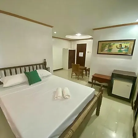 Oyo 1007 5 Senses Hostel